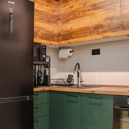 Drop In Apartment
